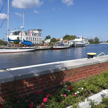 Apartment Fewo-bis-2-pers-inmitten-den-yachthafens-ueckermuende-stettiner-haff-ostsee Ueckermunde