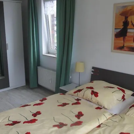 Fewo-bis-2-pers-inmitten-den-yachthafens-ueckermuende-stettiner-haff-ostsee Apartment Ueckermunde