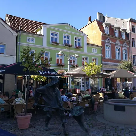 Fewo-bis-2-pers-inmitten-den-yachthafens-ueckermuende-stettiner-haff-ostsee Apartment Ueckermunde
